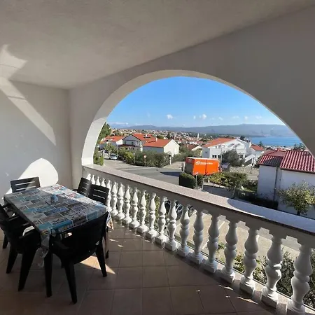 Mit Blick Auf Und Grossem Balkon *