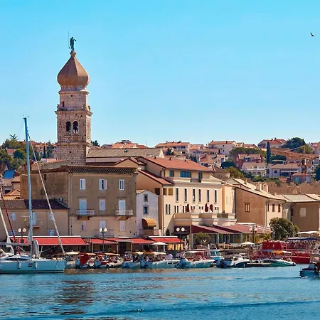 Mit Blick Auf Und Grossem Balkon Apartament