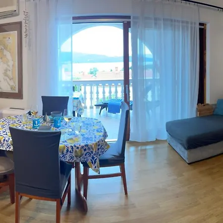 Mit Blick Auf Und Grossem Balkon Apartamento *