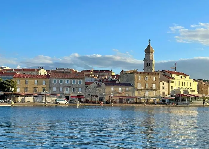 Mit Blick Auf Und Grossem Balkon Apartamento Krk Town