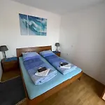 Mit Blick Auf Und Grossem Balkon Apartamento *