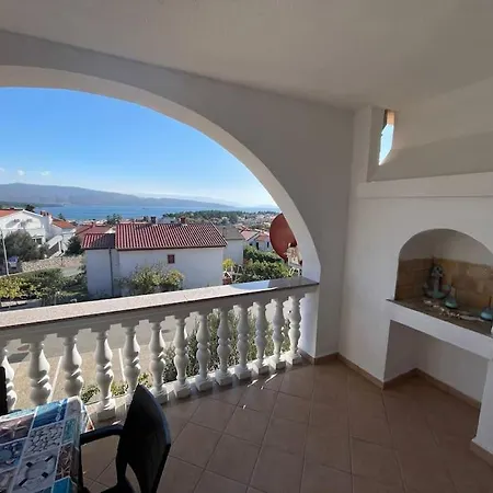 Mit Blick Auf Und Grossem Balkon *