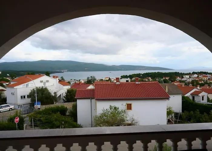 Mit Blick Auf Und Grossem Balkon Krk Town