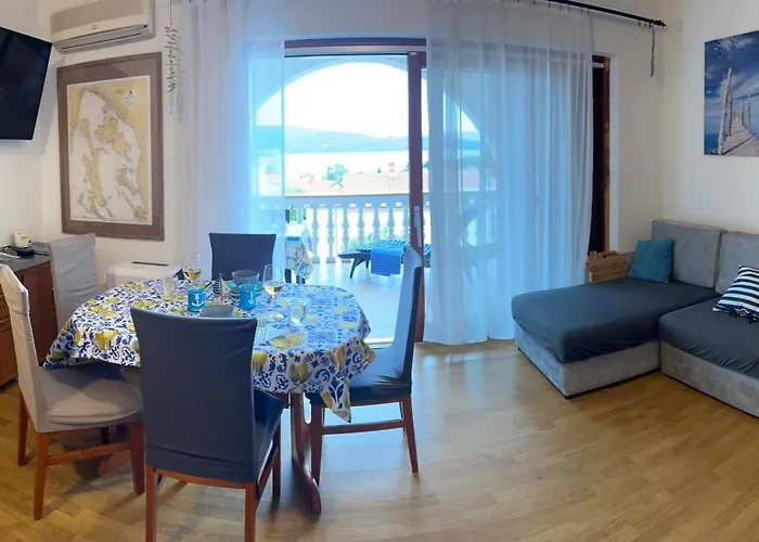 Mit Blick Auf Und Grossem Balkon Apartmán *