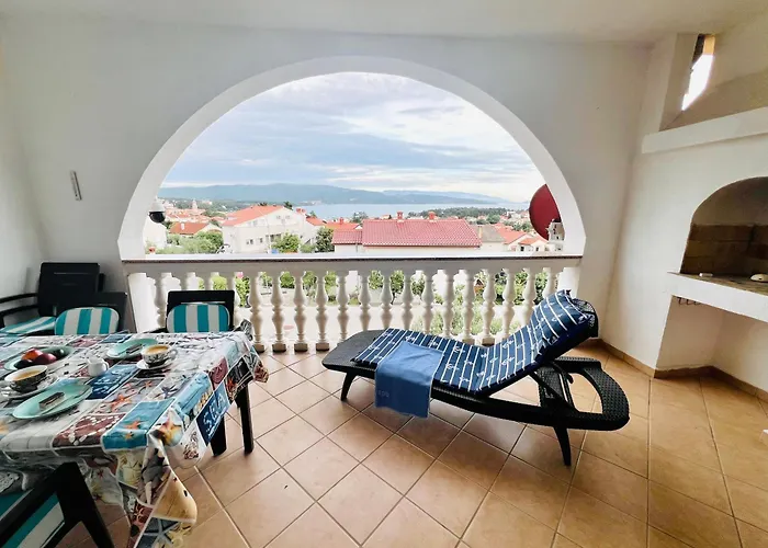 Mit Blick Auf Und Grossem Balkon Krk Town